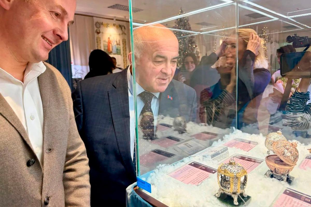 Сергей Ситников поручил включить межрегиональную выставку «Ювелирная сказка» в календарь главных культурных событий Костромской области