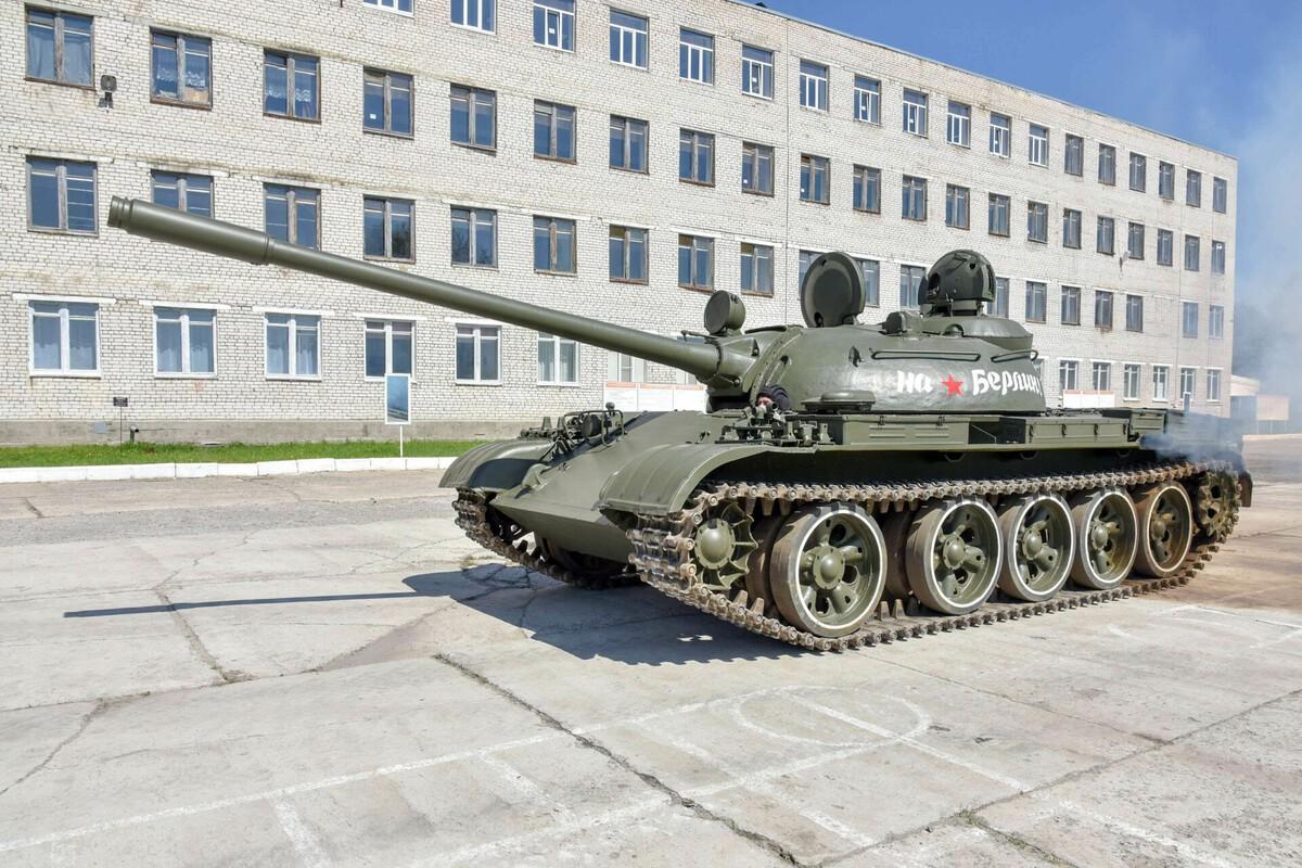 Советский танк примет участие в параде Победы в Йошкар-Оле