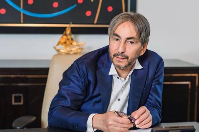 «Всем добра, любви и счастья»: опубликовано последнее видео Умара Джабраилова, сделанное за несколько часов до выстрела в люкс-отеле