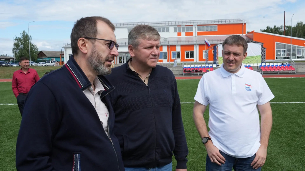 «Жители сами определяют, что необходимо их территориям»: депутаты Заксобрания Иркутской области проверили реализацию инициативных проектов в Балаганском округе