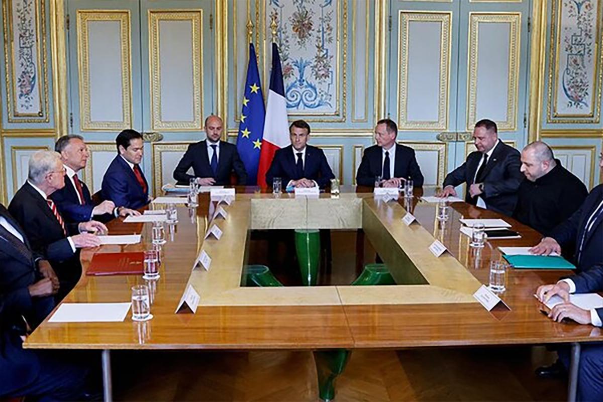 Госдеп сообщил о дающих надежду на мир на Украине встречах в Париже