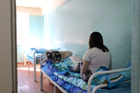 Psychiatrist Latsples explained the risks of voluntary hospitalization in a psychiatric clinic.