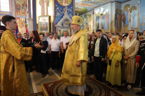В соборе Александра Невского прошла божественная литургия