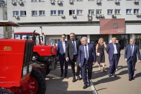 От тракторов до малогабаритной техники: Дагестан и Беларусь договорились о создании дилерского центра МТЗ