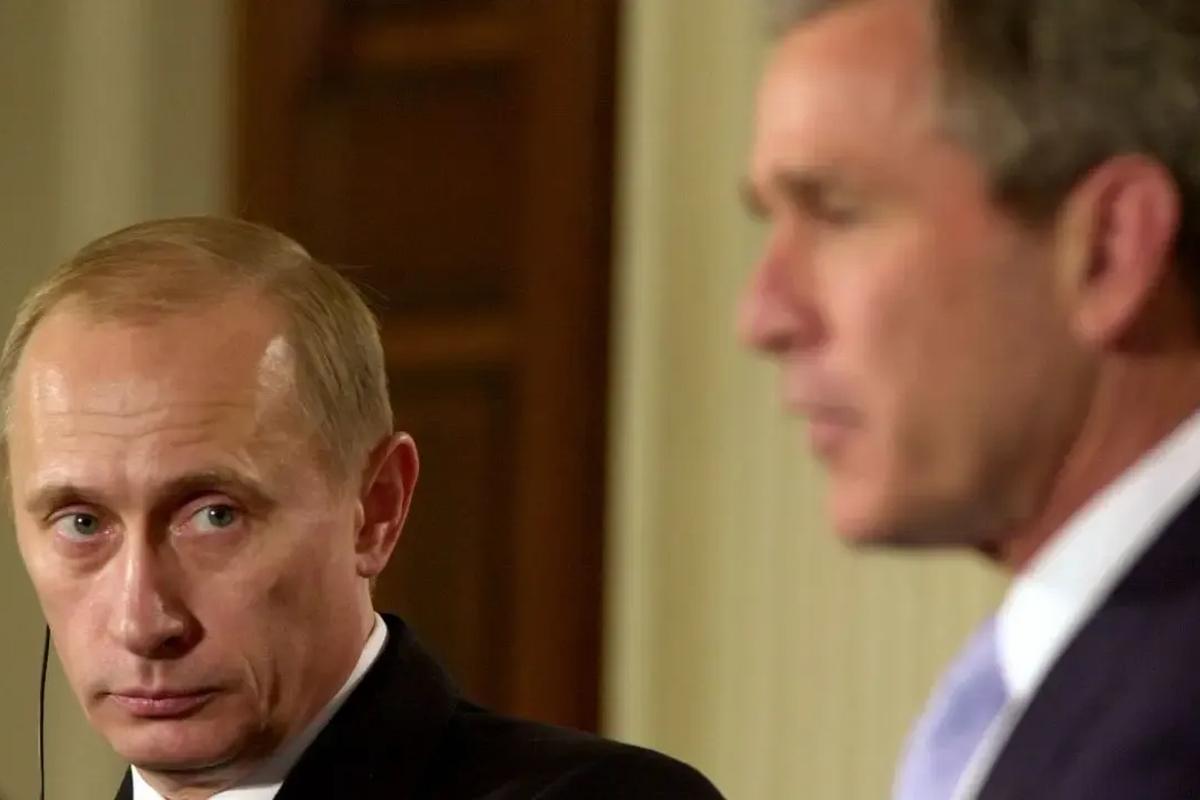 Рассекречены переговоры Владимира Путина и Джорджа Буша-младшего