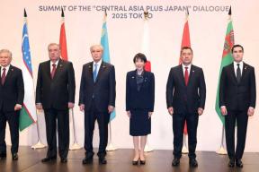 На саммите с Японией Туркменистан заявил о переходе на зелёную и водородную энергетику