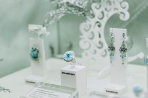 Губернатор Сергей Ситников: В преддверии Нового года в Москве, Санкт-Петербурге и Костроме открылись уникальные экспозиции от костромских ювелирных брендов