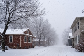 Трагедия из-за стихии: в Майкопе под обрушившимся навесом погиб мужчина