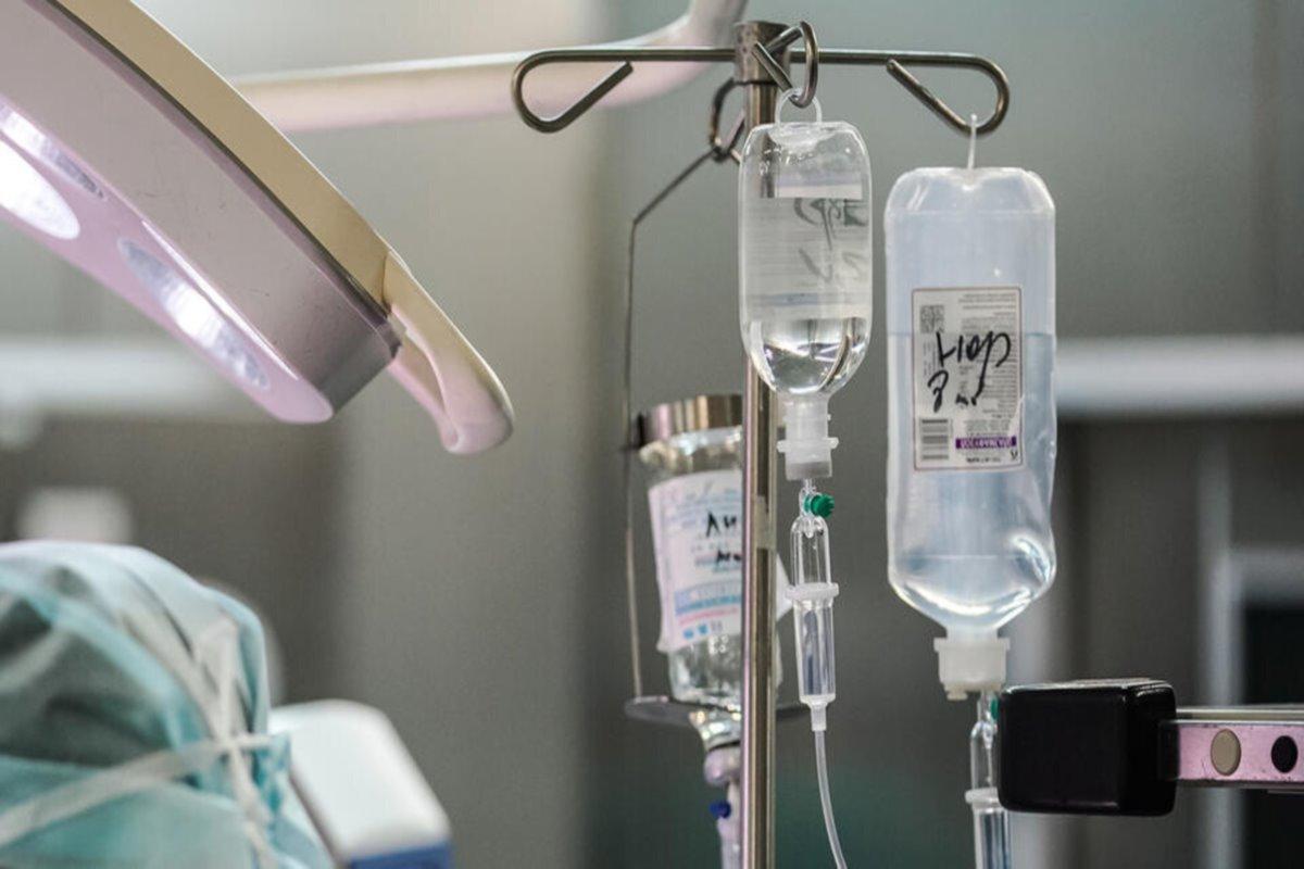 Следователи выясняют причины смерти 17-летней пациентки после пластической операции в Москве