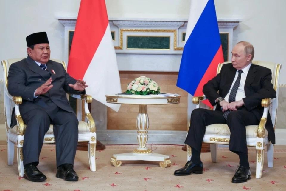 Мирный атом и космодром на экваторе: как Россия перезагружает отношения с Индонезией