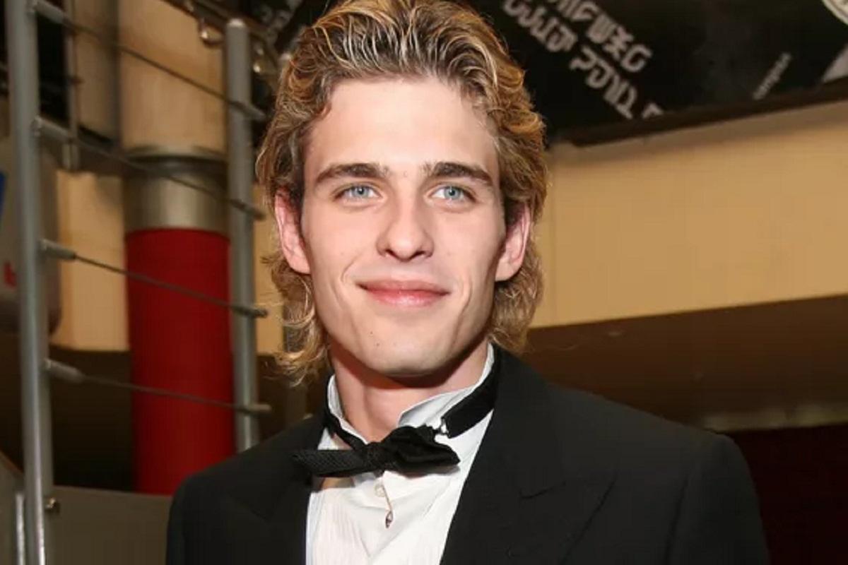 Звезда «Обитаемого острова» Василий Степанов запил на фоне депрессии