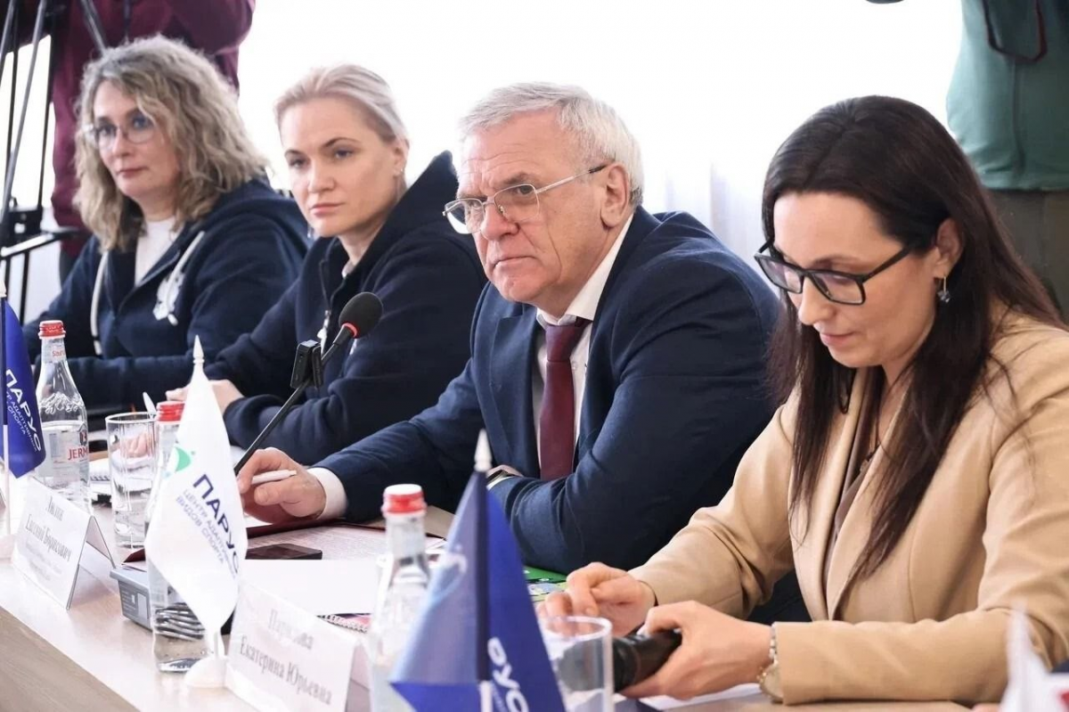 «Парус — флагман для всей страны»: спикер Заксобрания Нижегородской области Евгений Люлин обсудил развитие адаптивного спорта и поддержку участников СВО на примере опыта Дзержинска