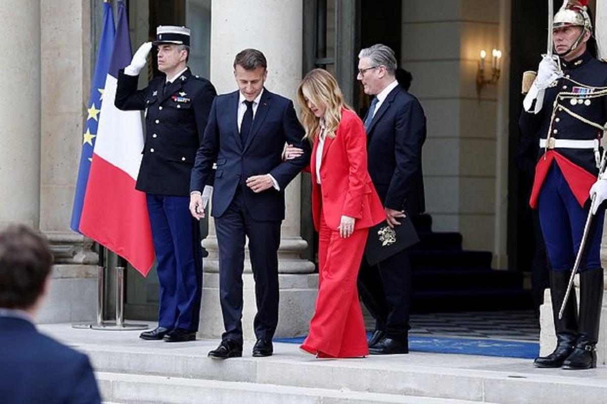 Неловкий момент: Макрон и Мелони оказались в центре дипломатического скандала