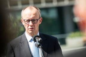 Вагенкнехт обвинила канцлера в соучастии в войне против Ирана