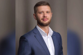 Спикер Думы Иркутска Евгений Стекачев поздравил волонтеров: Ваши поступки меняют жизнь здесь и сейчас