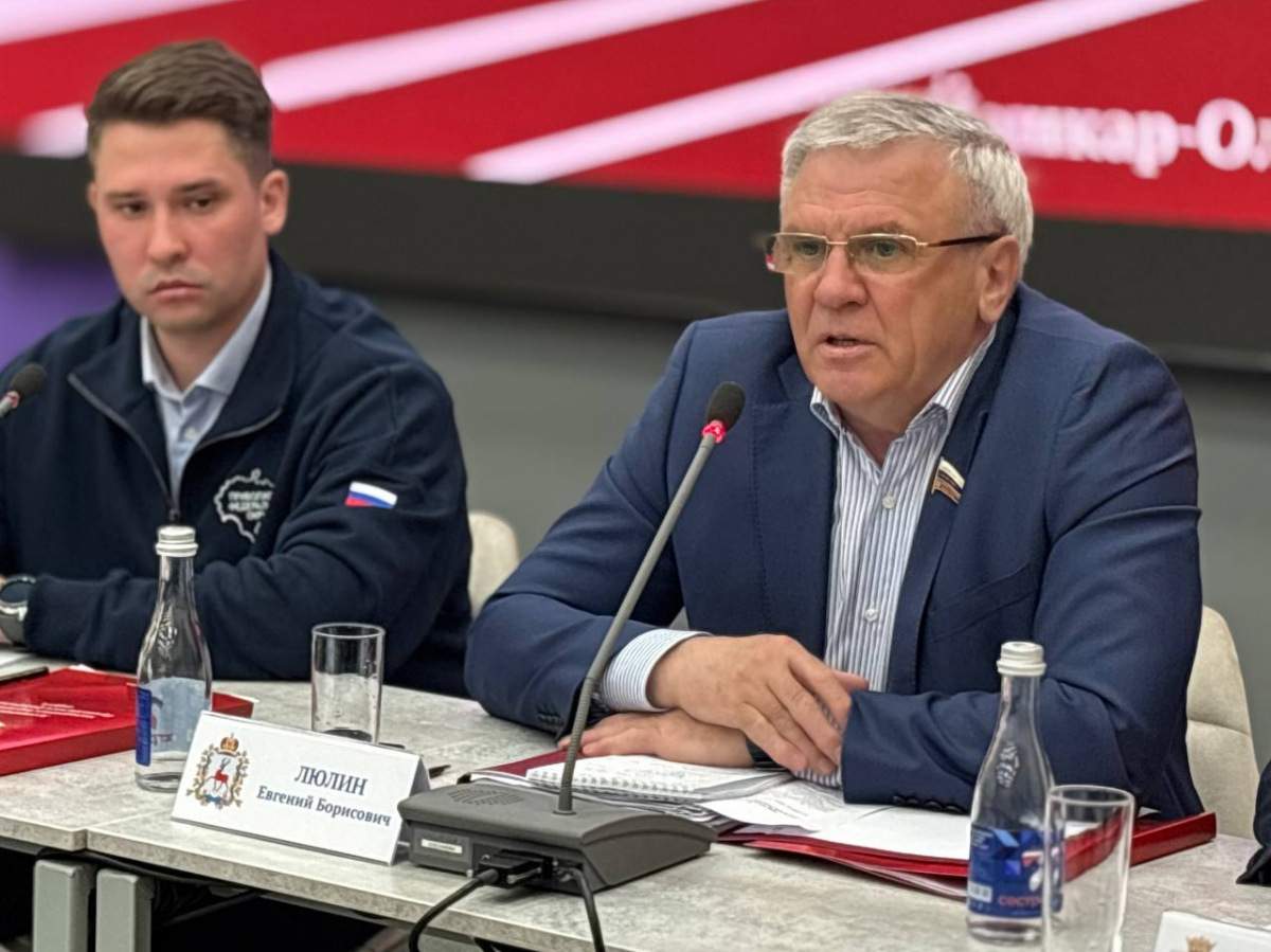 «Оттуда, где неинтересно жить, молодежь стремится уехать»: спикер Заксобрания Нижегородской области Евгений Люлин призвал усилить поддержку молодежных инициатив в малых городах