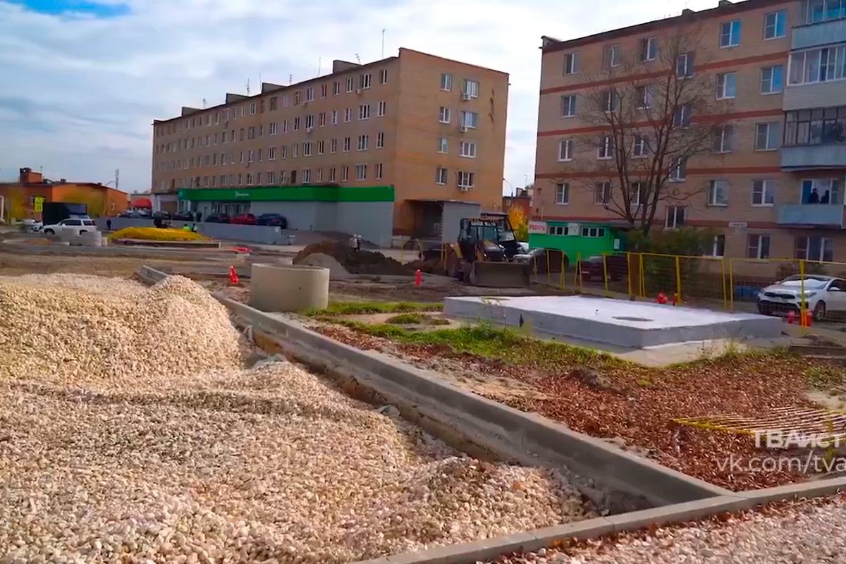 Благоустройство сквера напротив заводоуправления ДМЗ в Орехово-Зуевском городском округе завершат в ноябре
