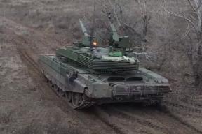 Российские военные зачищают восточную часть Константиновки и окружили противника на металлургическом заводе