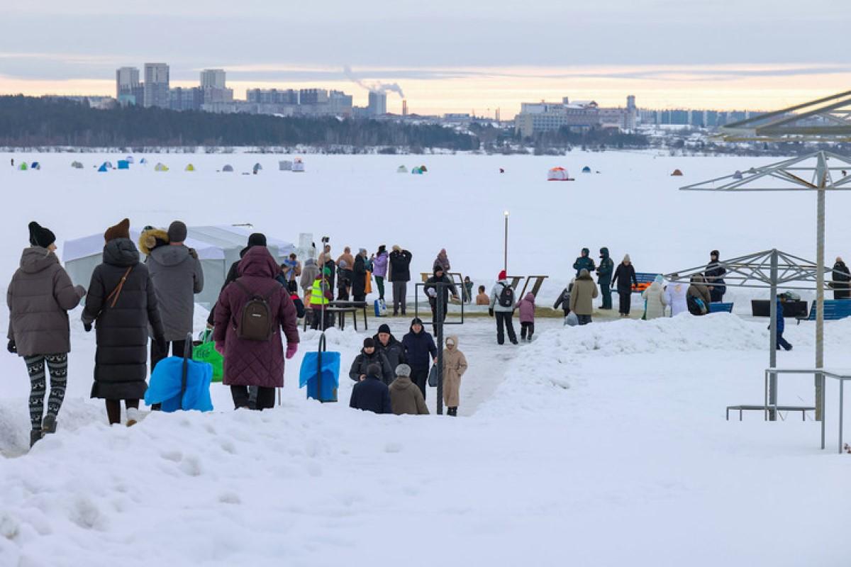 Более 20 тысяч человек приняли участие в Крещенских купаниях в Челябинской области