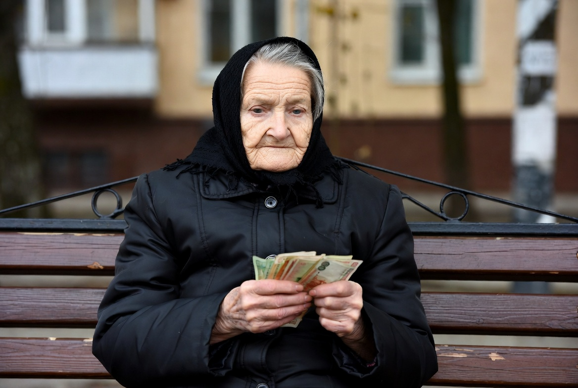 Условие необходимое, но недостаточное: какую роль в российской пенсионной системе играет трудовой стаж?