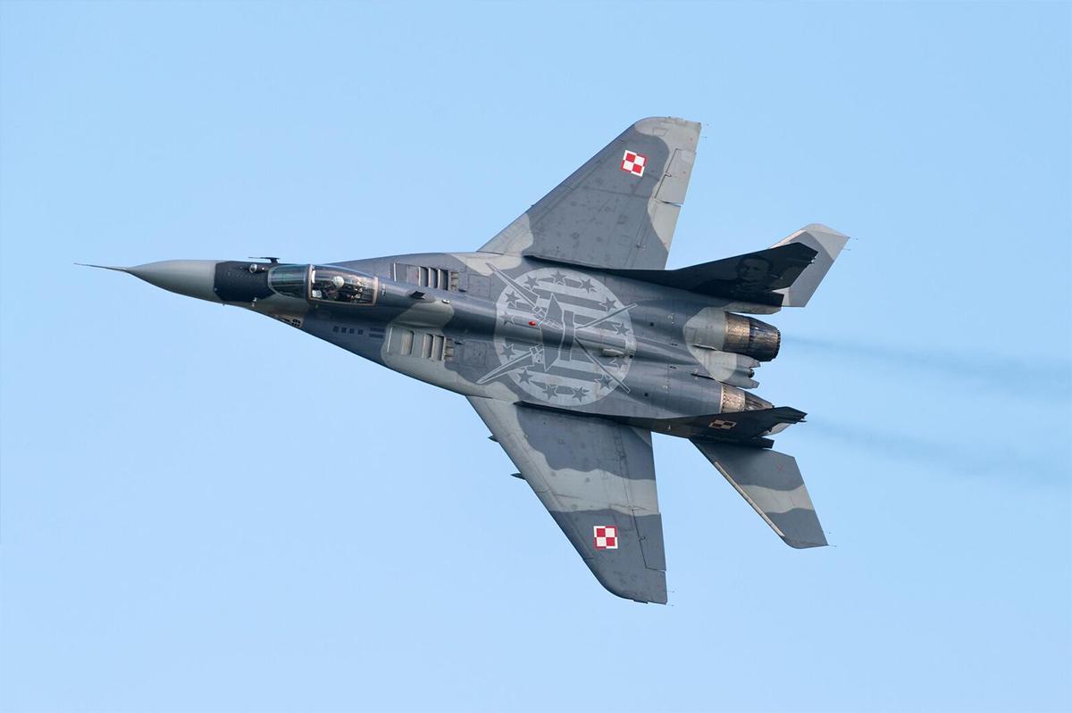 Польскую авиацию подняли в воздух из-за якобы активности России на Украине