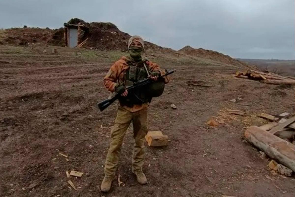 «Каждый день приходится учиться чему-то новому»: астраханский военнослужащий прошел путь от минометного расчета до работы с беспилотниками в зоне СВО