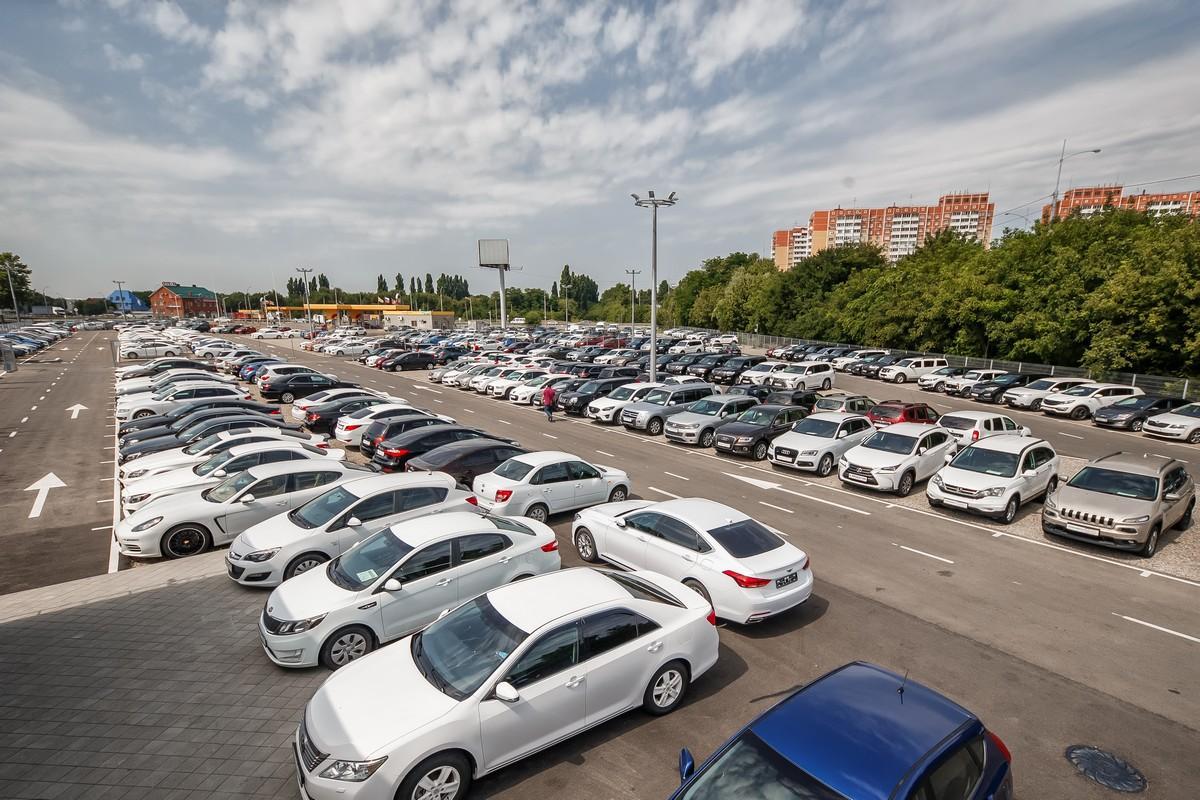Авторынок России в прошлом месяце остался на шестом месте в европейском рейтинге