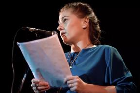 «Пошла ты, дура старая»: Мария Голубкина в жесткой форме прогнала журналистку