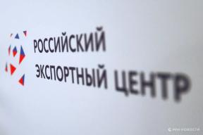 Каспийское стекло и горные платья: Дагестан показал в Москве, чем удивит зарубежных покупателей