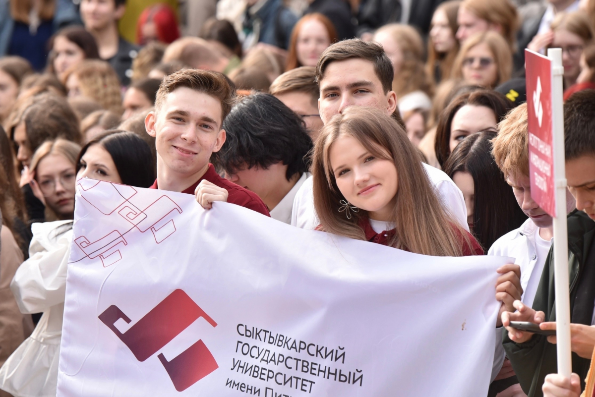 «Каждый юный житель республики имеет возможность получить качественное образование»: Спикер Госсовета Александр Макаренко поздравил жителей Коми с Днем знаний