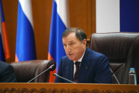 Спикер Народного Собрания Дагестана Заур Аскендеров предложил разработать госпрограмму помощи детям с особенностями здоровья и сиротам и расширить участие волонтеров в социальных проектах