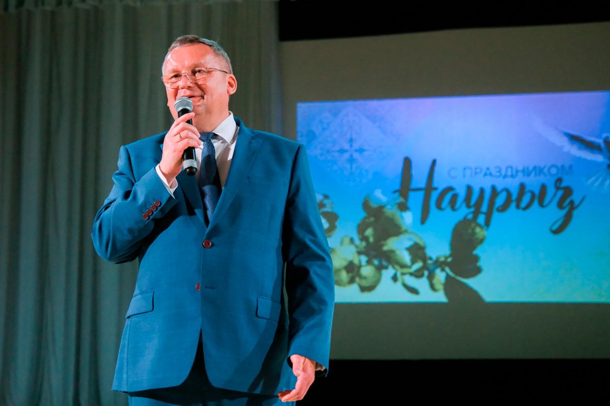 «Наурыз объединяет всех жителей региона»: председатель Думы Астраханской области Игорь Мартынов поздравил жителей Камызякского района с праздником весны и единства