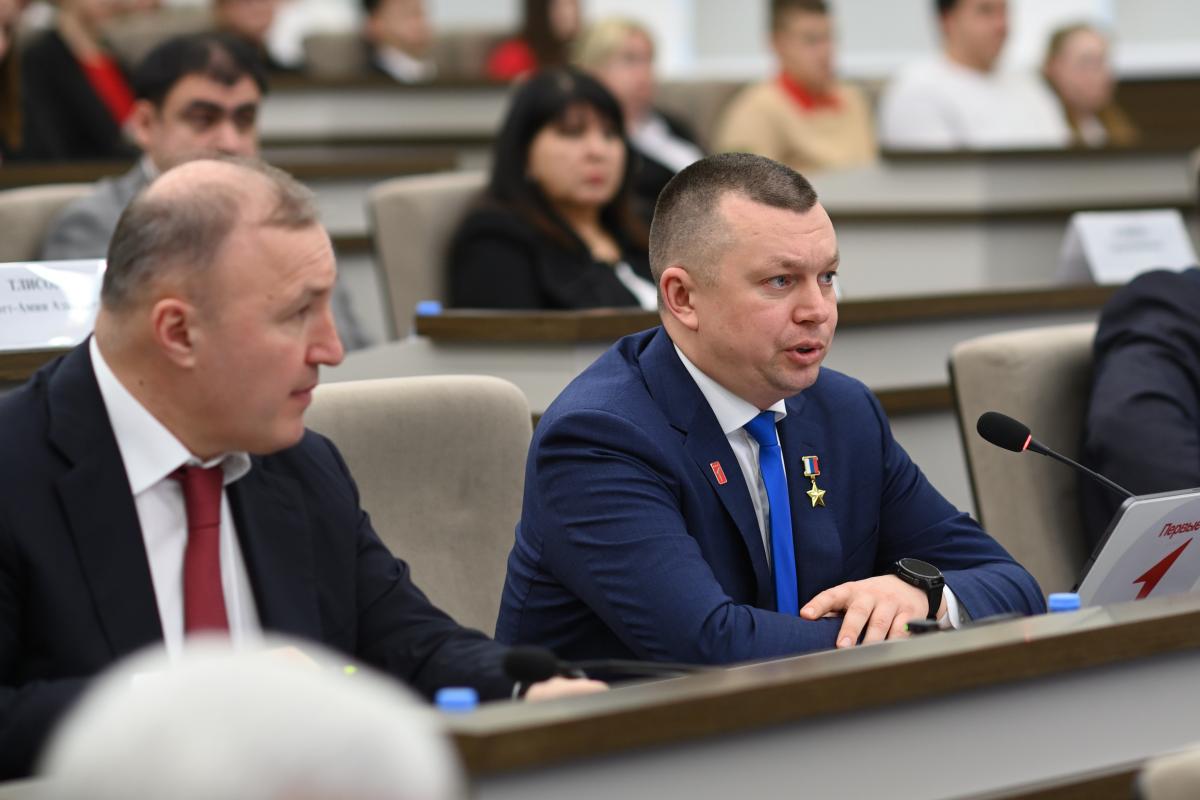 Вовлечение молодежи в общественную жизнь региона: Мурат Кумпилов обозначил приоритеты развития Движения Первых в Адыгее