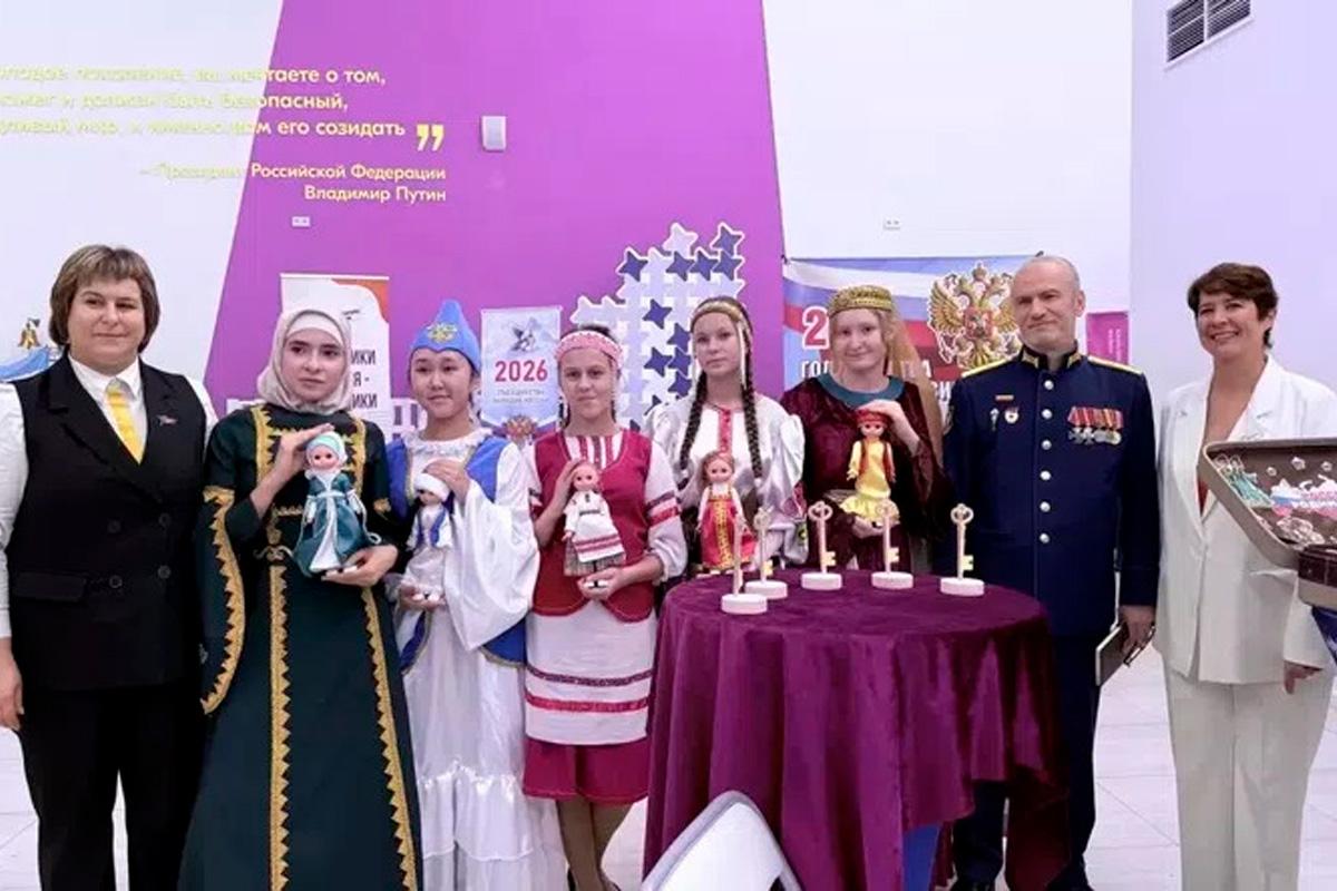 Депутат Думы Астраханской области Александр Истратенко отметил роль наставников в воспитании школьников на форуме «Навигаторы детства»