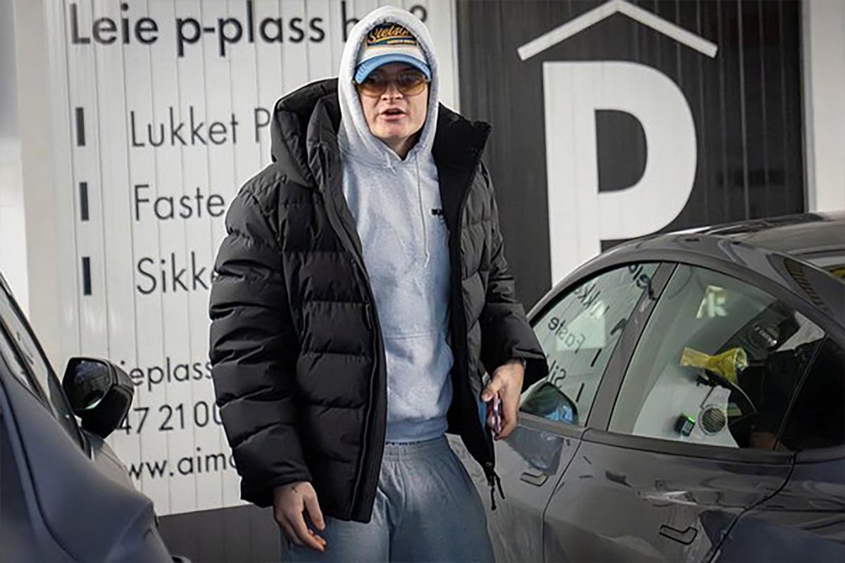 Скандал в королевской семье: пасынку принцессы добавили срок прямо в зале суда за запретную связь