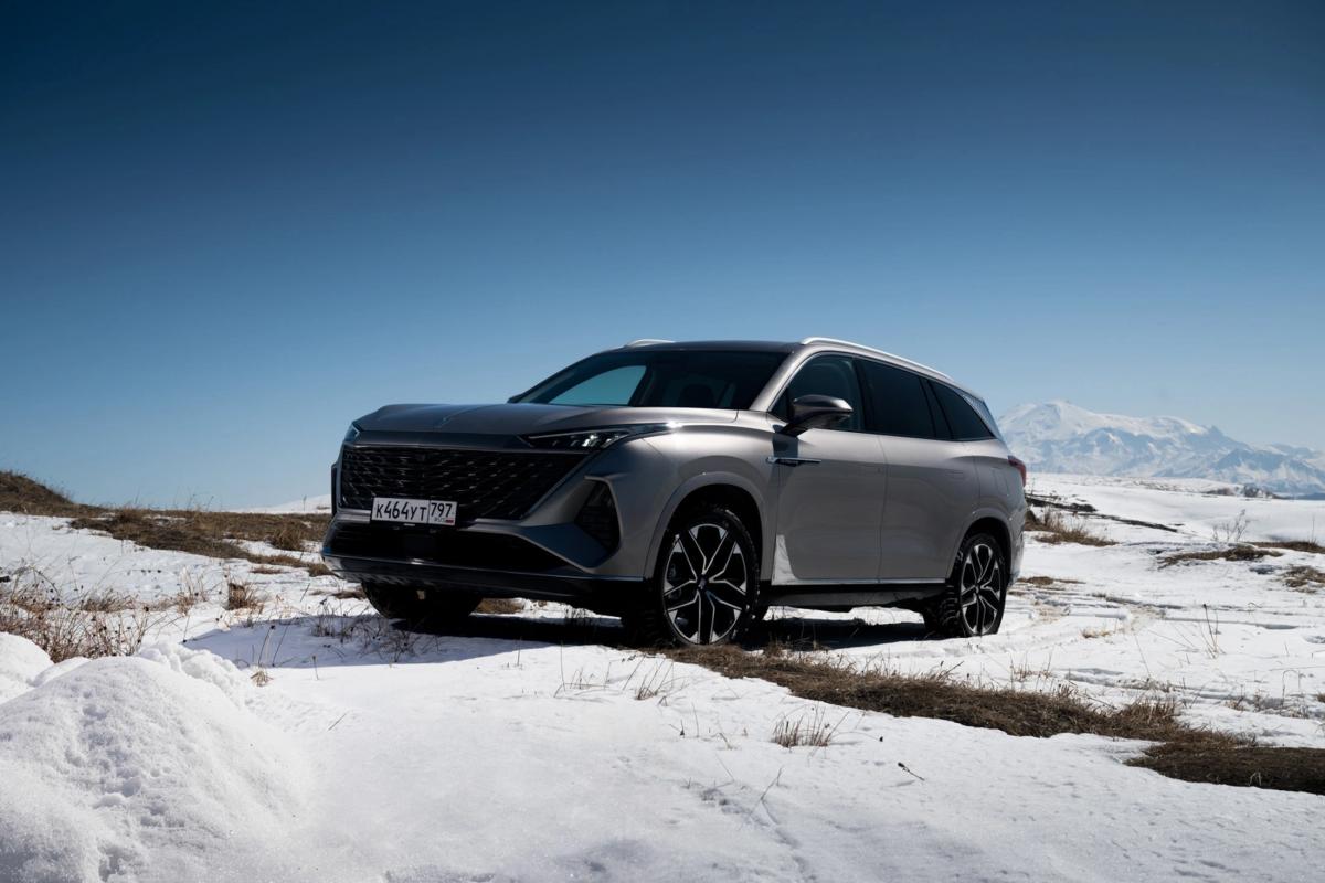 Новый «Москвич» примеряет зубы на столичный премиум