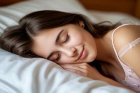 Ночные монологи: стало известно, почему мы разговариваем во сне