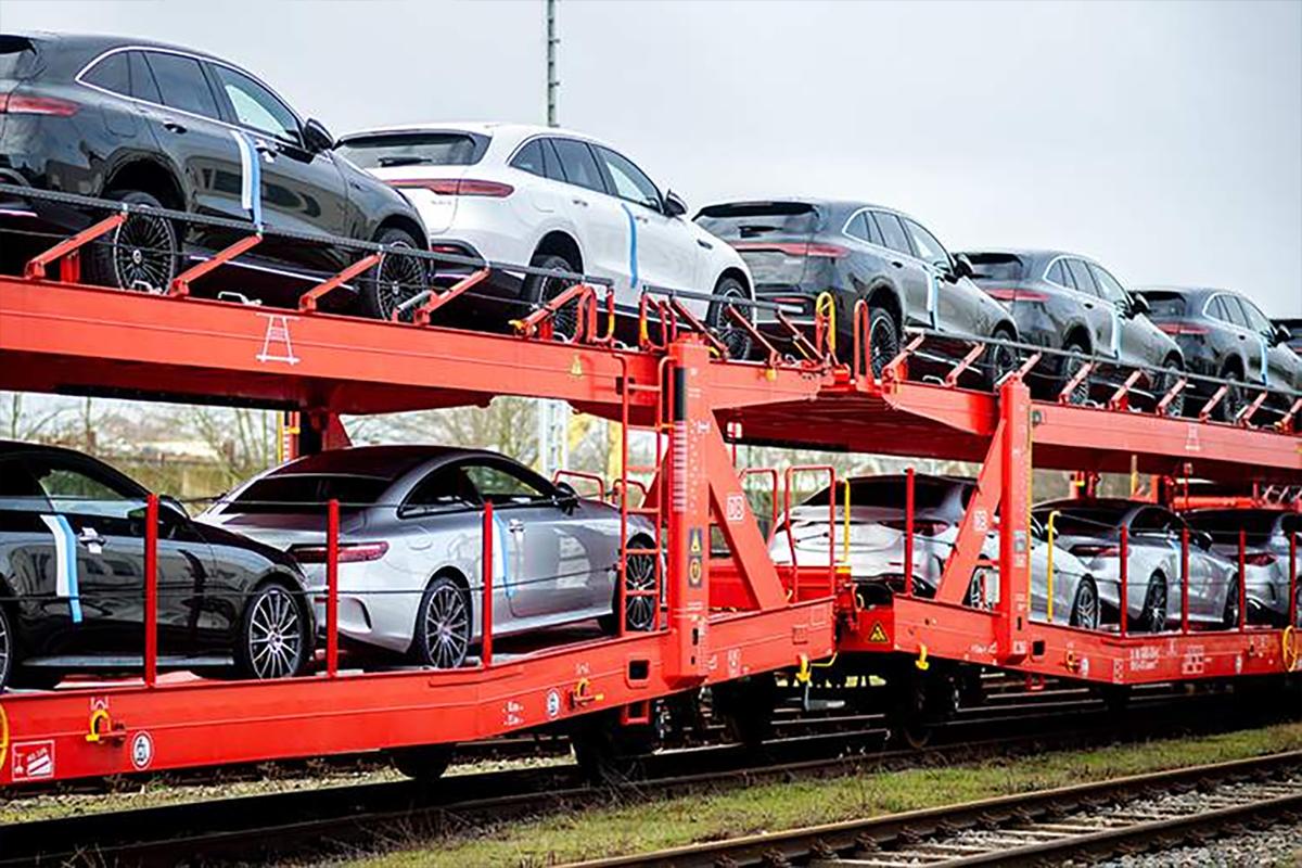 Финансист рассказала о подорожании авто из-за новшеств с утильсбором в мае