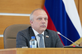 «Работаем вместе на благо Вологодчины»: Спикер Заксобрания Роман Заварин поздравил Дмитрия Казакова с избранием на пост председателя Молодежного парламента региона