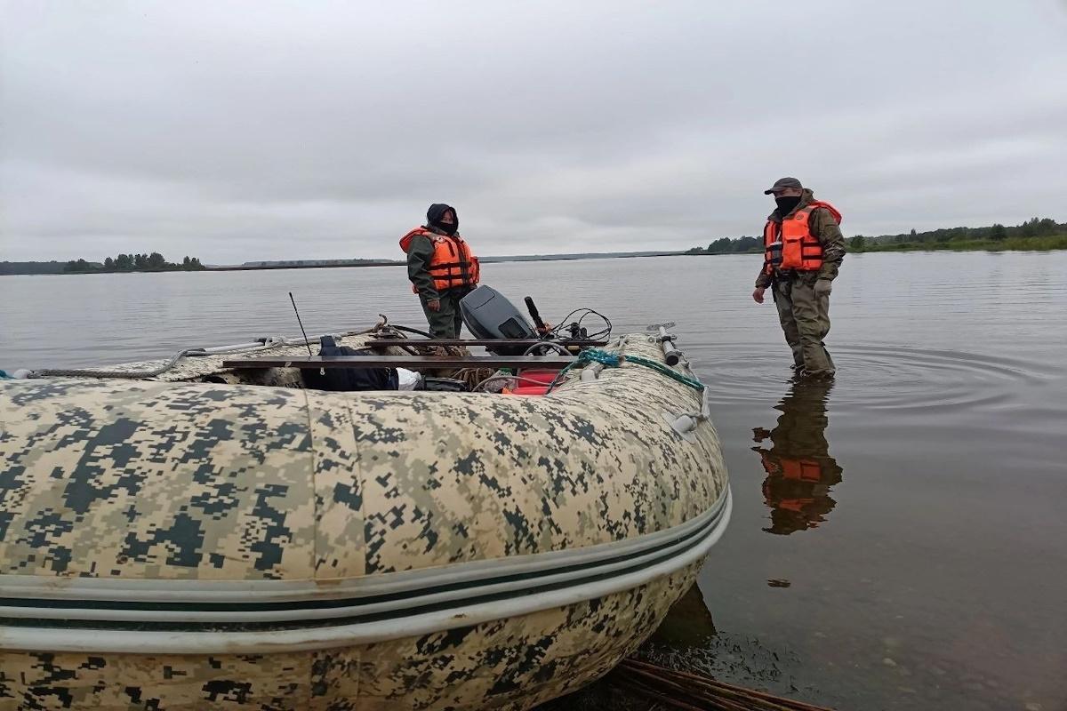 В Костромской области водолазы обследовали 24 километра акватории в поисках пропавших рыбаков
