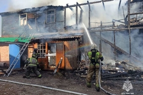 Мэр Томска призвал обратить пристальное внимание на пожары в старых домах