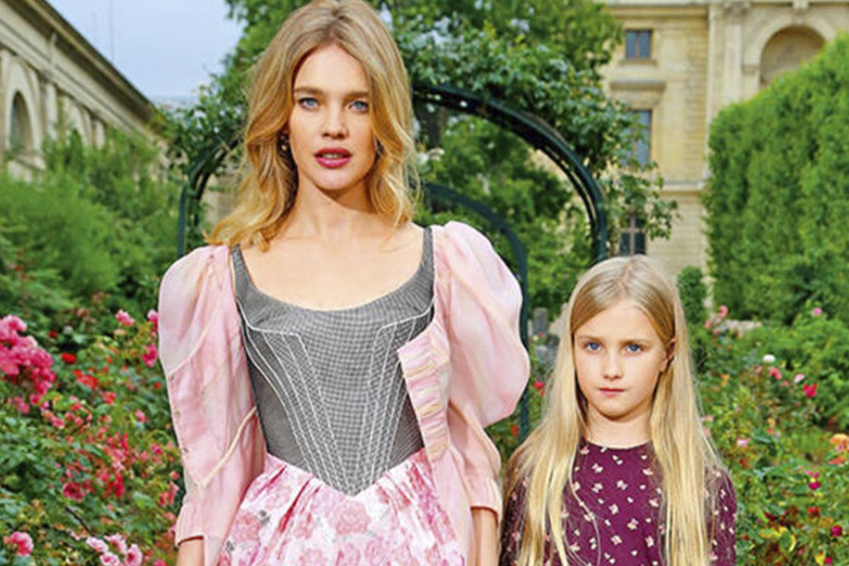 «Не стремится быть моим отражением». Как выглядит 19-летняя дочь Натальи Водяновой по имени Нева?