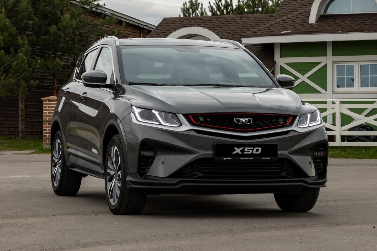 Geely и Belgee поделили российский рынок: популярный X50 уступил дорогу X50+ после возвращения Coolray