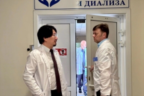 Жизнь без больниц: пациенты с тяжелыми болезнями почек в ЕАО получат шанс на домашнее лечение и трансплантацию благодаря депутату и федеральным врачам