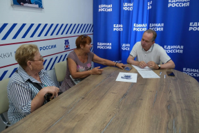 «Будут направлены депутатские запросы»: Спикер Гордумы Астрахани Игорь Седов в ходе личного приема взял в работу обращения по газоснабжению и ремонту дорог