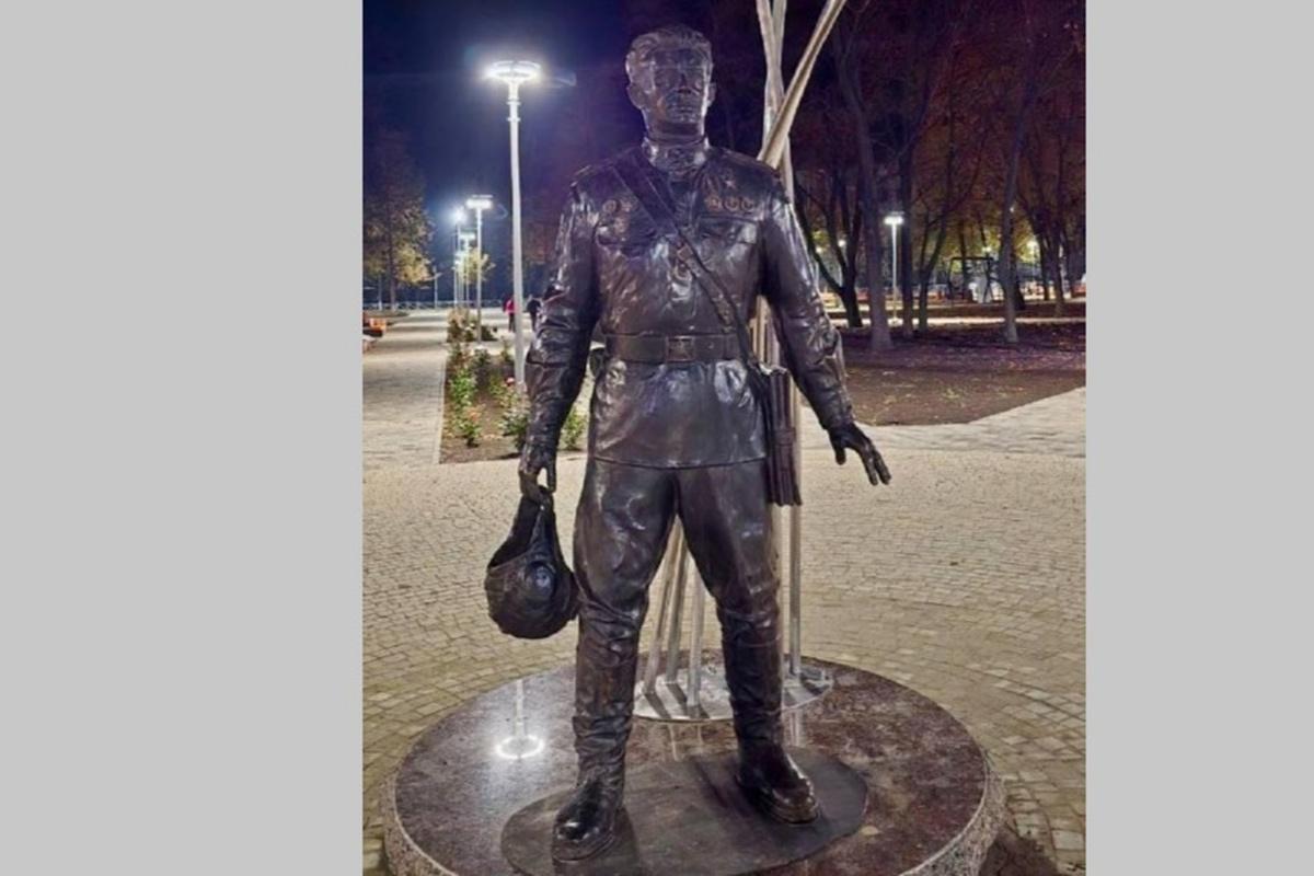 В ДНР появится памятник известному летчику-космонавту