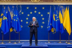 FT: ЕС холодно встретил идею Карни о «уникальном альянсе» против США и Китая