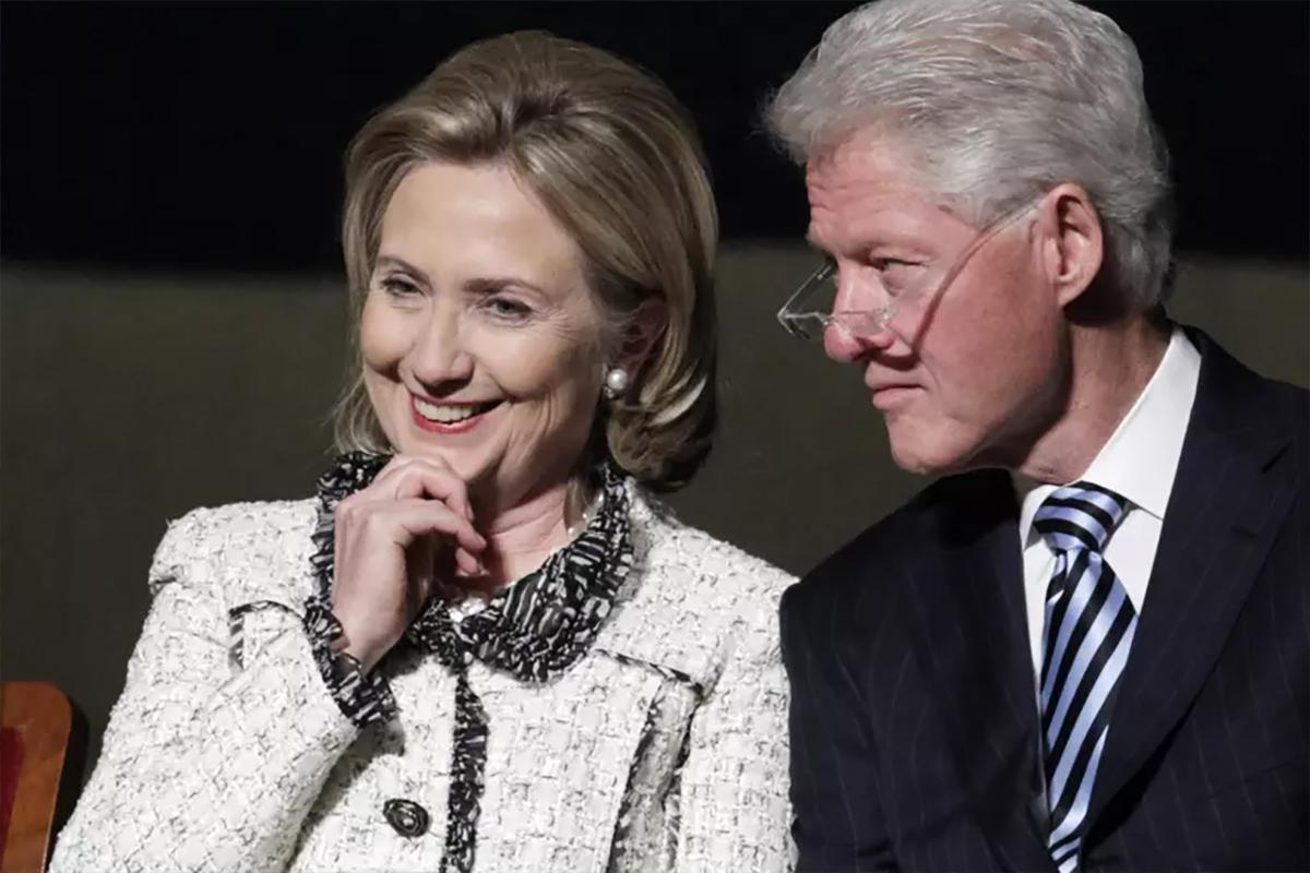 Клинтоны согласились дать показания по делу Эпштейна