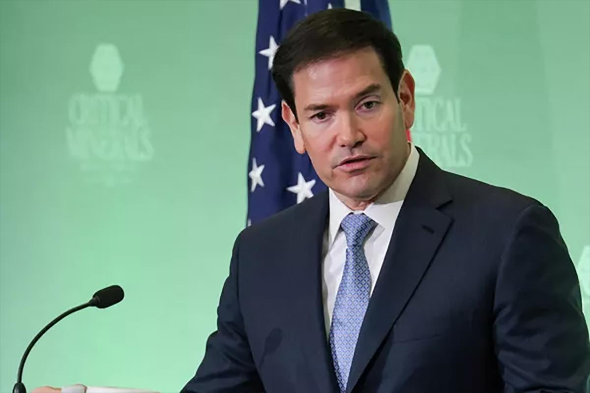 Рубио поцеловался с Ананд, несмотря на напряженность между США и Канадой