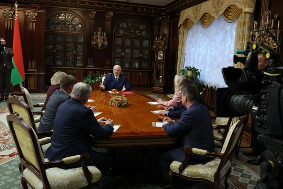 Калий, уран и дипломаты: как Лукашенко и Трамп торгуются за «большую сделку»